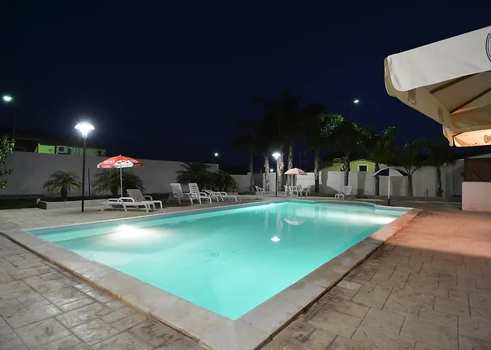 Oda ve Kahvaltı La Castellana 4*